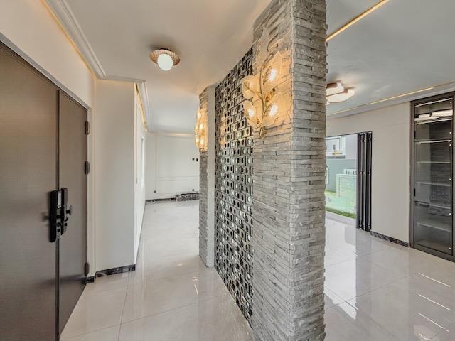 6 Bedroom Property for Sale in Sandown Western Cape